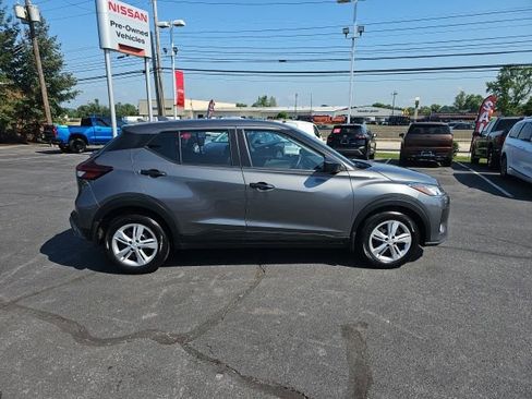 Used 2025 Nissan Kicks Play S FWD image 8