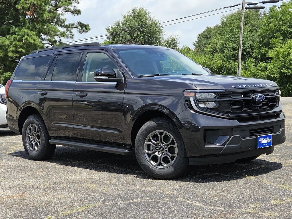 New 2026 Ford Expedition Active RWD image 2