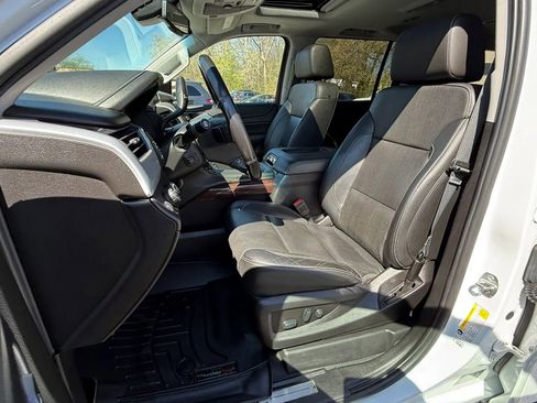 Used 2019 GMC Yukon XL SLT AWD/4WD image 14