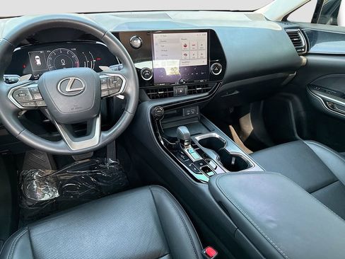 Used 2023 Lexus NX 250 FWD w/ Towing Package (2000 Lbs) image 29