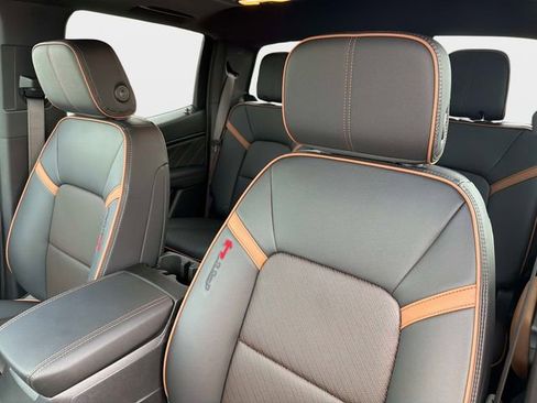 New 2026 GMC Canyon AT4 w/ Technology Plus Package AWD/4WD image 20