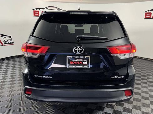Used 2018 Toyota Highlander XLE AWD/4WD image 7