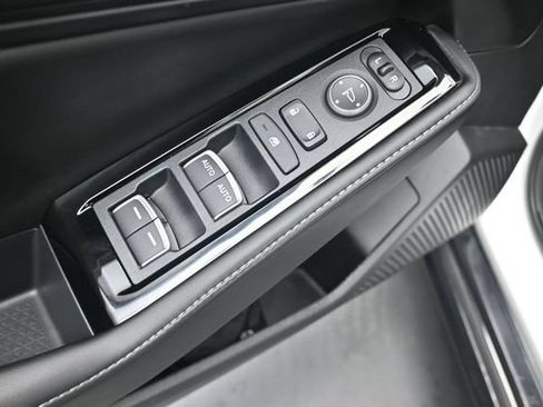 Used 2024 Honda Accord Touring image 13