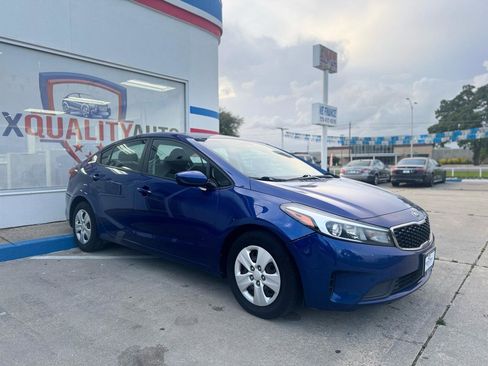 Used 2017 Kia Forte LX FWD image 12
