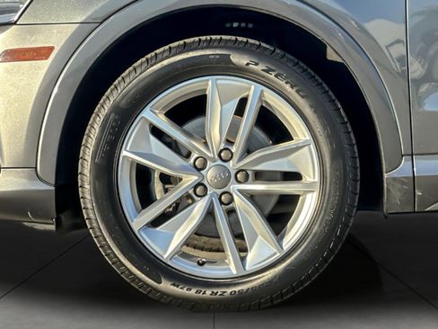 Used 2018 Audi Q3 2.0T Premium w/ Convenience Package image 25