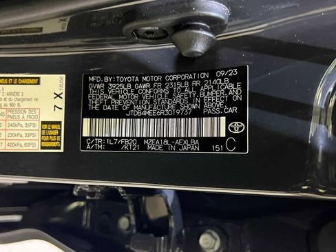 Certified 2024 Toyota Corolla LE image 27