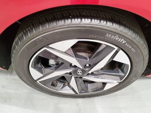 Used 2023 Hyundai Elantra SEL w/ Convenience Package FWD image 47