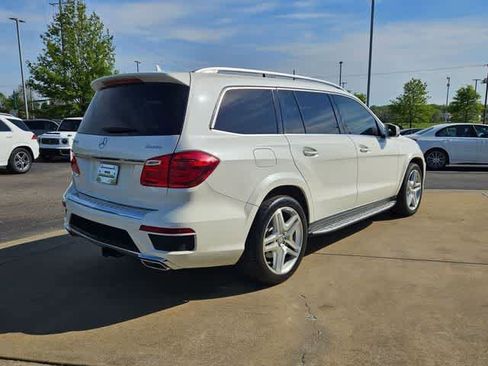 Used 2014 Mercedes-Benz GL 550 4MATIC image 9