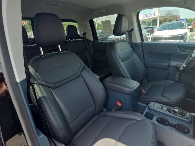New 2026 Ford Maverick Lariat w/ Black Appearance Package AWD/4WD image 13