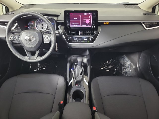 Used 2022 Toyota Corolla LE FWD image 15