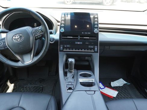 Used 2022 Toyota Avalon XLE FWD image 13
