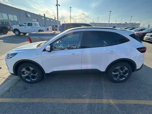 Used 2025 Ford Escape ST-Line Select w/ Tech Pack #1 AWD/4WD image 14
