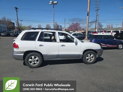 Used 2005 Hyundai Santa Fe LX image 8
