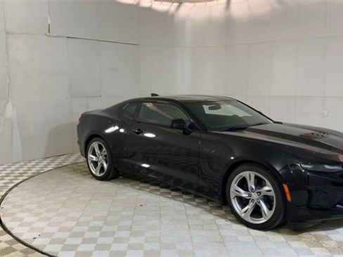 Used 2023 Chevrolet Camaro LT image 2