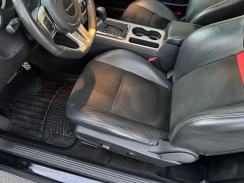 Used 2013 Dodge Challenger SRT8 w/ Harman Kardon Audio Group image 13