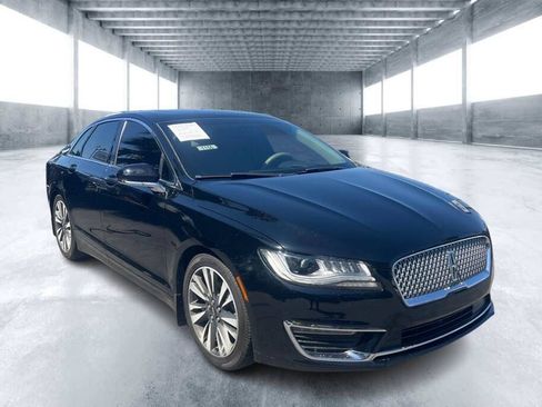 Used 2017 Lincoln MKZ Reserve FWD image 1