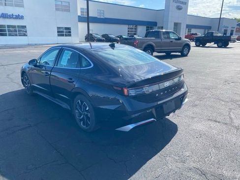 Used 2025 Hyundai Sonata SEL FWD image 3