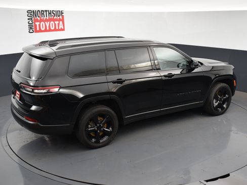 Used 2024 Jeep Grand Cherokee L Altitude image 29