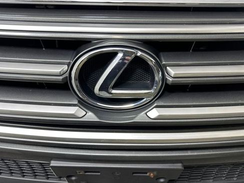 Used 2017 Lexus GX 460 Premium image 9