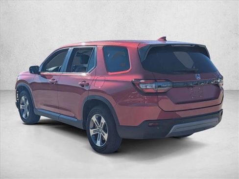 Used 2023 Honda Pilot EX-L image 7