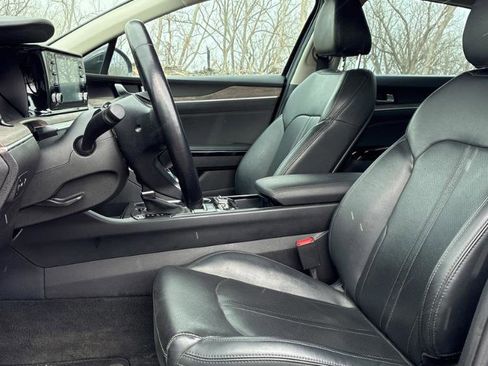 Used 2023 Kia K5 EX image 4