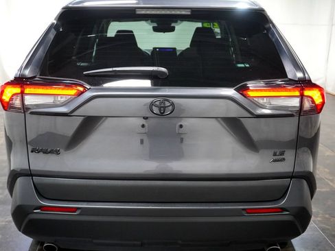 Used 2023 Toyota RAV4 LE AWD/4WD image 6