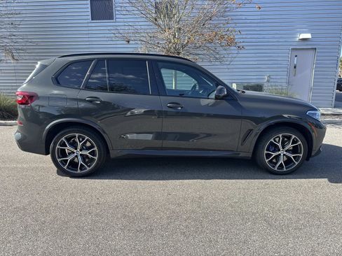 Used 2022 BMW X5 M50i w/ Executive Package image 5