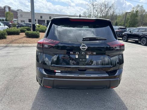 New 2026 Nissan Rogue SV FWD image 6