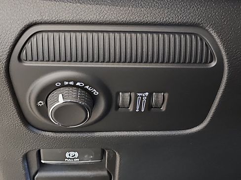 New 2026 Jeep Grand Wagoneer 4WD image 25