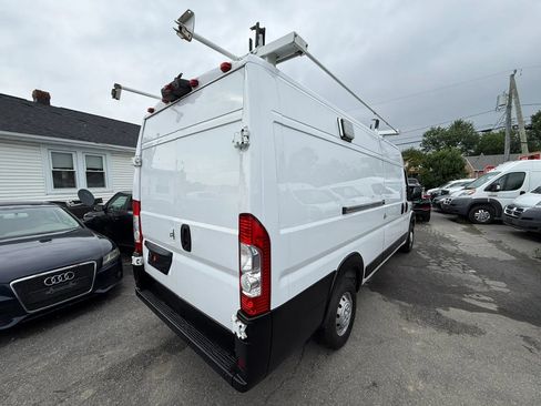 Used 2019 RAM ProMaster 3500 w/ Premium Appearance Group FWD image 18