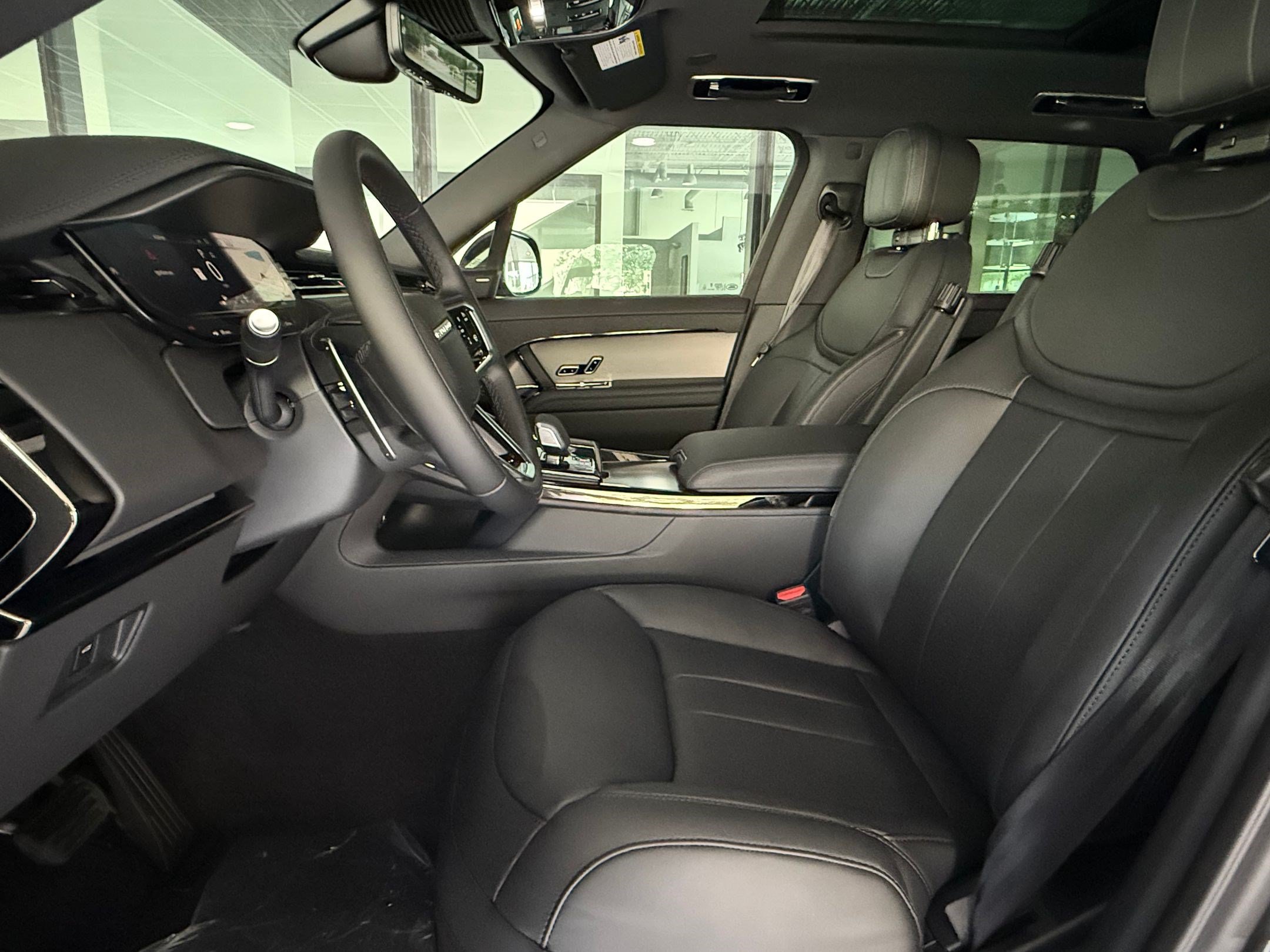 New 2026 Land Rover Range Rover Sport SE AWD/4WD image 5