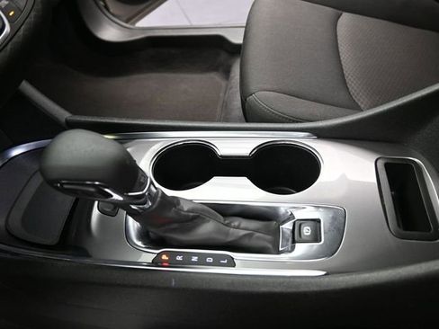 Used 2009 Hyundai Elantra GLS image 24