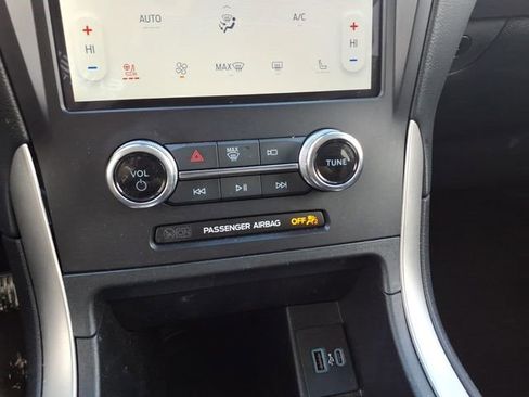 Used 2024 Ford Edge SEL w/ Convenience Package image 22