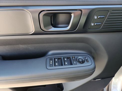 New 2025 Hyundai Santa Fe Calligraphy image 11