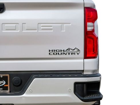 Used 2021 Chevrolet Silverado 2500 High Country w/ Z71 Off-Road Package image 55