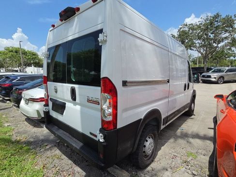 Used 2015 RAM ProMaster 1500 w/ Premium Appearance Group FWD image 7