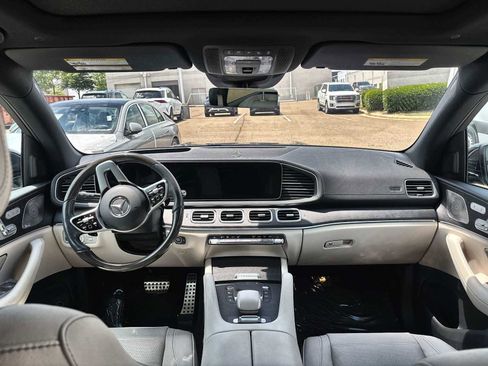 Used 2023 Mercedes-Benz GLS 450 4MATIC image 20