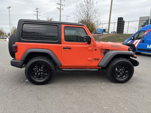 Certified 2023 Jeep Wrangler Willys image 5