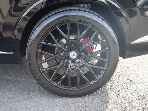 Used 2023 Hyundai Palisade Calligraphy image 12