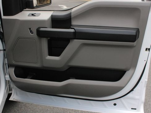 Used 2015 Ford F150 XL w/ XL Power Equipment Group AWD/4WD image 20