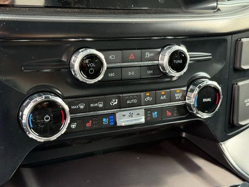 New 2026 Ford F150 Platinum w/ Equipment Group 702A High image 9