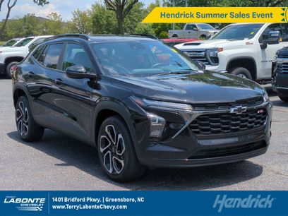 Used 2025 Chevrolet Trax RS w/ Sunroof Package