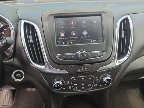 Used 2024 Chevrolet Equinox LT AWD/4WD image 25