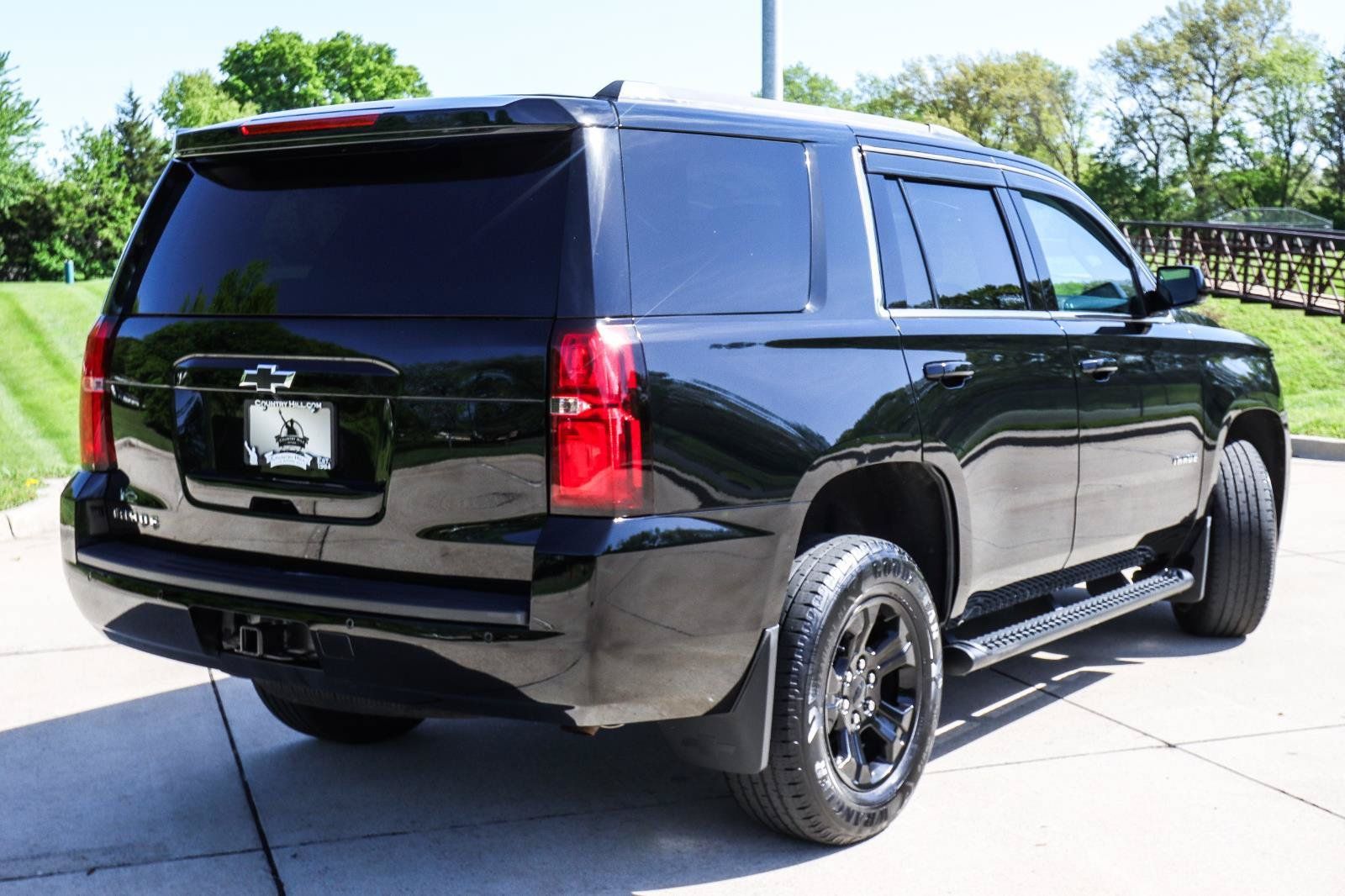 Used 2019 Chevrolet Tahoe LS AWD/4WD image 16