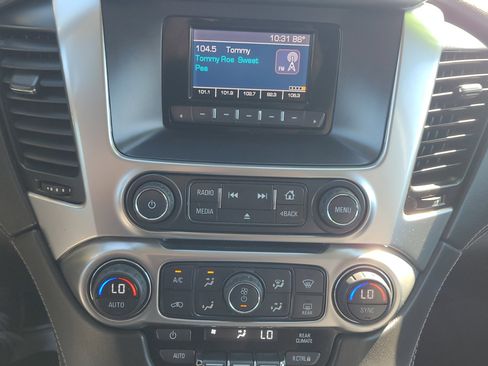 Used 2015 Chevrolet Tahoe 4WD image 18