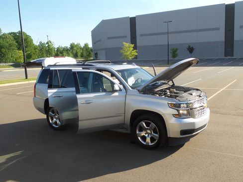 Used 2015 Chevrolet Tahoe LT image 40