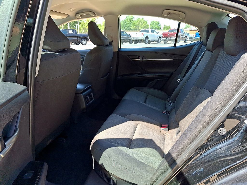 Used 2025 Toyota Camry LE FWD image 10