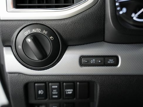 Used 2019 Nissan Titan PRO-4X image 49