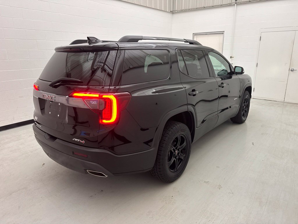 Used 2023 GMC Acadia AT4 w/ Technology Package AWD/4WD image 11