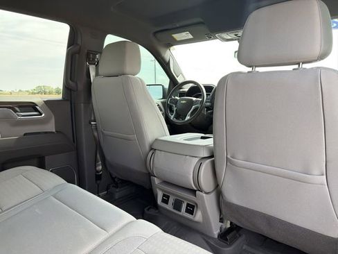 Used 2023 Chevrolet Silverado 1500 LT w/ Convenience Package II image 17